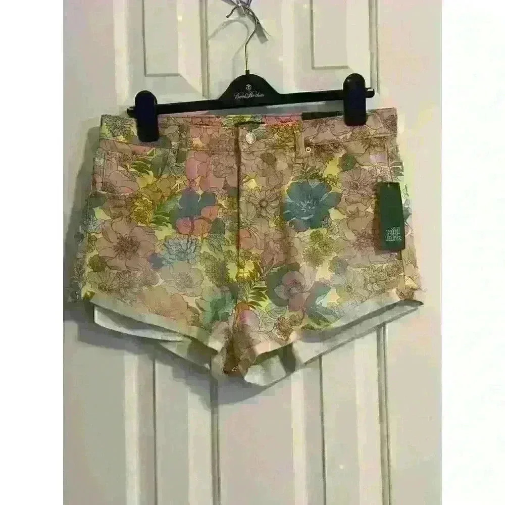 NWT Super-High Rise Cheeky Jean Shorts - Wild Fable Floral Size 12 - 31 Waist